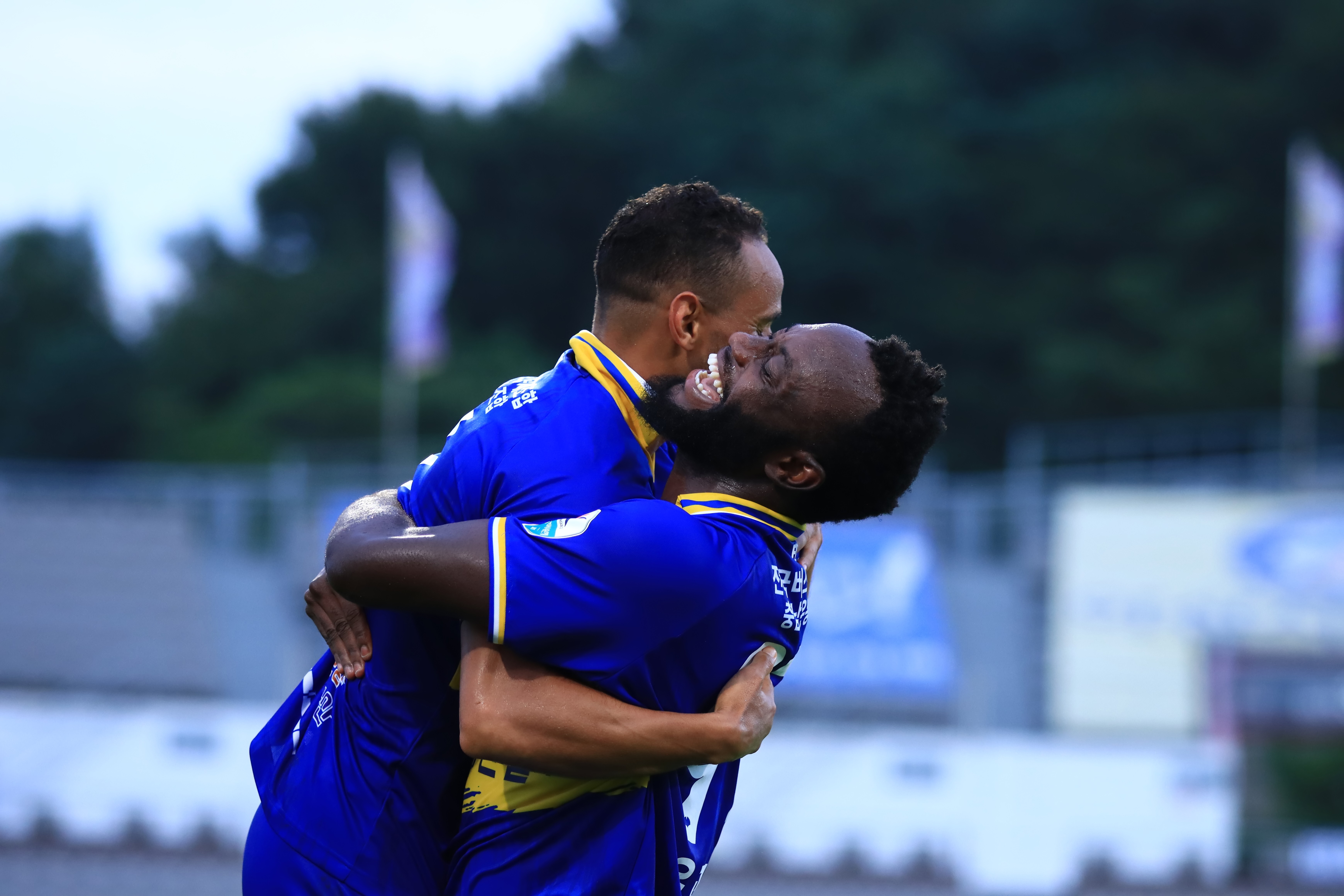 25-09-13 아산VS부천 5200_filtered.jpg